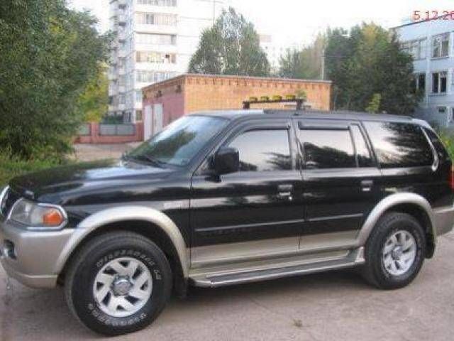 2000 Mitsubishi Montero Sport