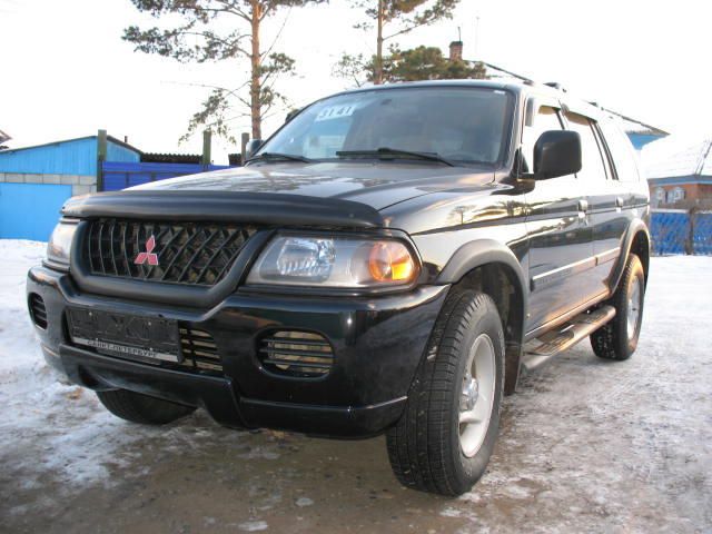 2000 Mitsubishi Montero Sport
