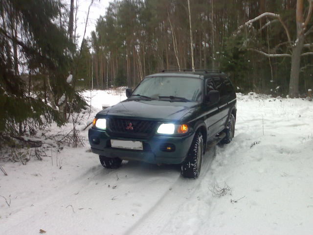 2000 Mitsubishi Montero Sport