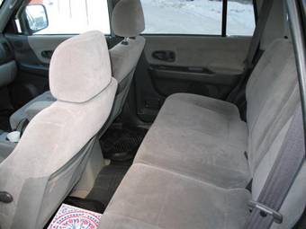 2000 Mitsubishi Montero Sport Pictures