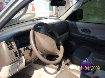 2000 Mitsubishi Montero Sport Pictures