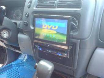 2000 Mitsubishi Montero Sport Photos