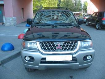 2000 Mitsubishi Montero Sport