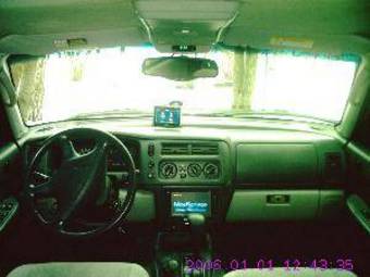 2000 Mitsubishi Montero Sport Pictures