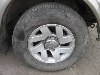 2000 Mitsubishi Montero Sport Pictures