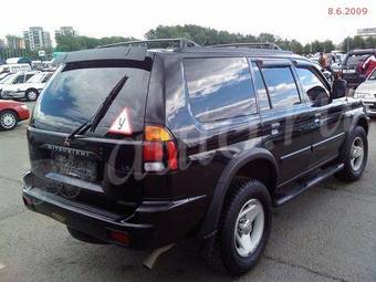 2000 Mitsubishi Montero Sport Photos