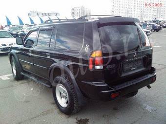 2000 Mitsubishi Montero Sport Wallpapers