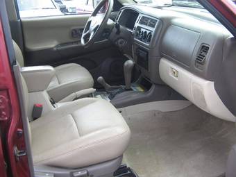 2000 Mitsubishi Montero Sport Pictures