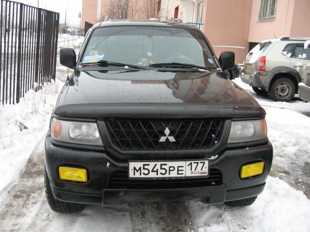 2001 Mitsubishi Montero Sport