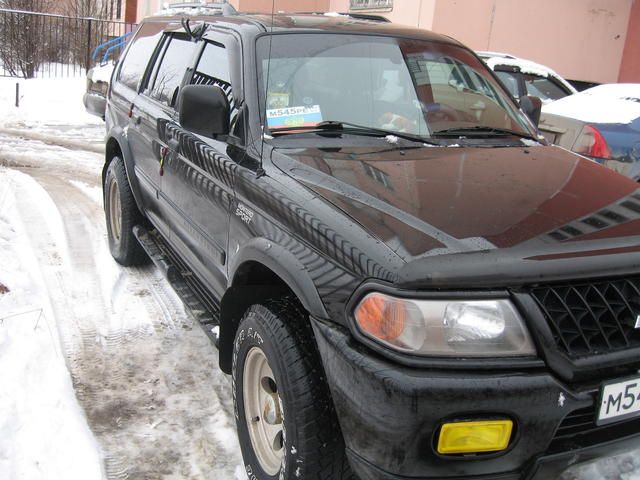 2001 Mitsubishi Montero Sport