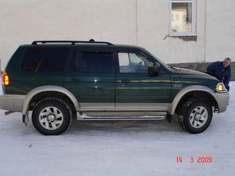 2001 Mitsubishi Montero Sport Wallpapers