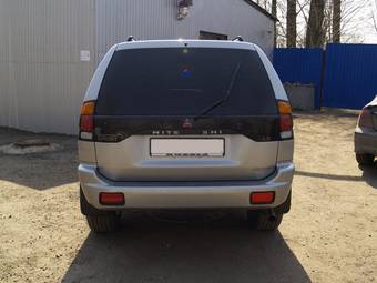 2001 Mitsubishi Montero Sport Photos