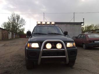 2001 Mitsubishi Montero Sport Photos