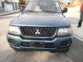 2002 Mitsubishi Montero Sport