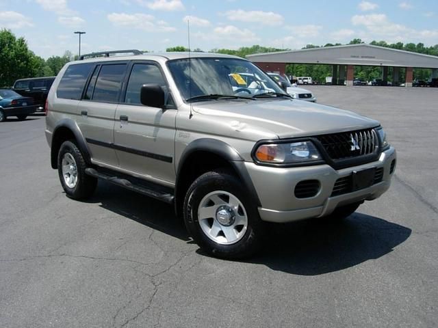 2002 Mitsubishi Montero Sport