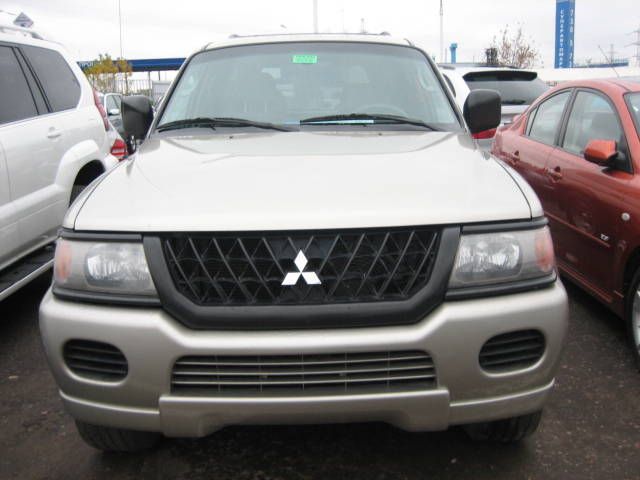 2002 Mitsubishi Montero Sport