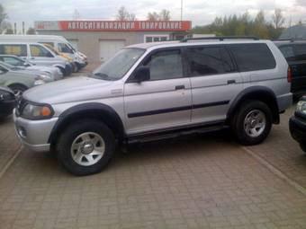 2002 Mitsubishi Montero Sport Images