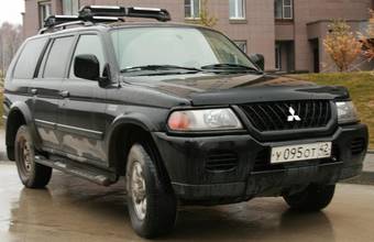 2002 Mitsubishi Montero Sport