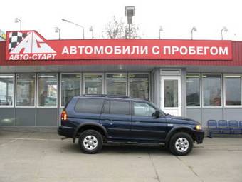 2003 Mitsubishi Montero Sport Pictures