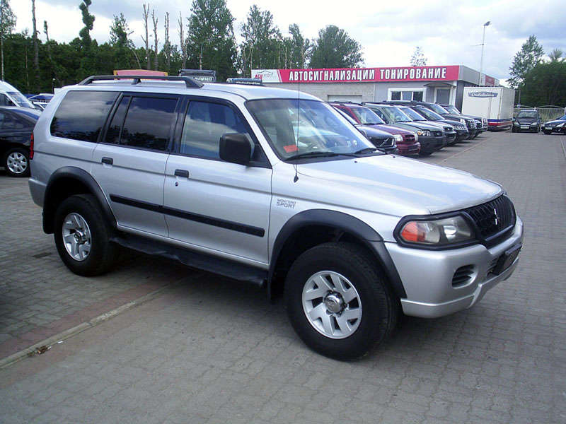 Montero sport купить. Mitsubishi Montero Sport 1997. Мицубиси Монтеро 2003. Митсубиси Монтеро спорт 2003. Мицубиси Паджеро спорт 2003.