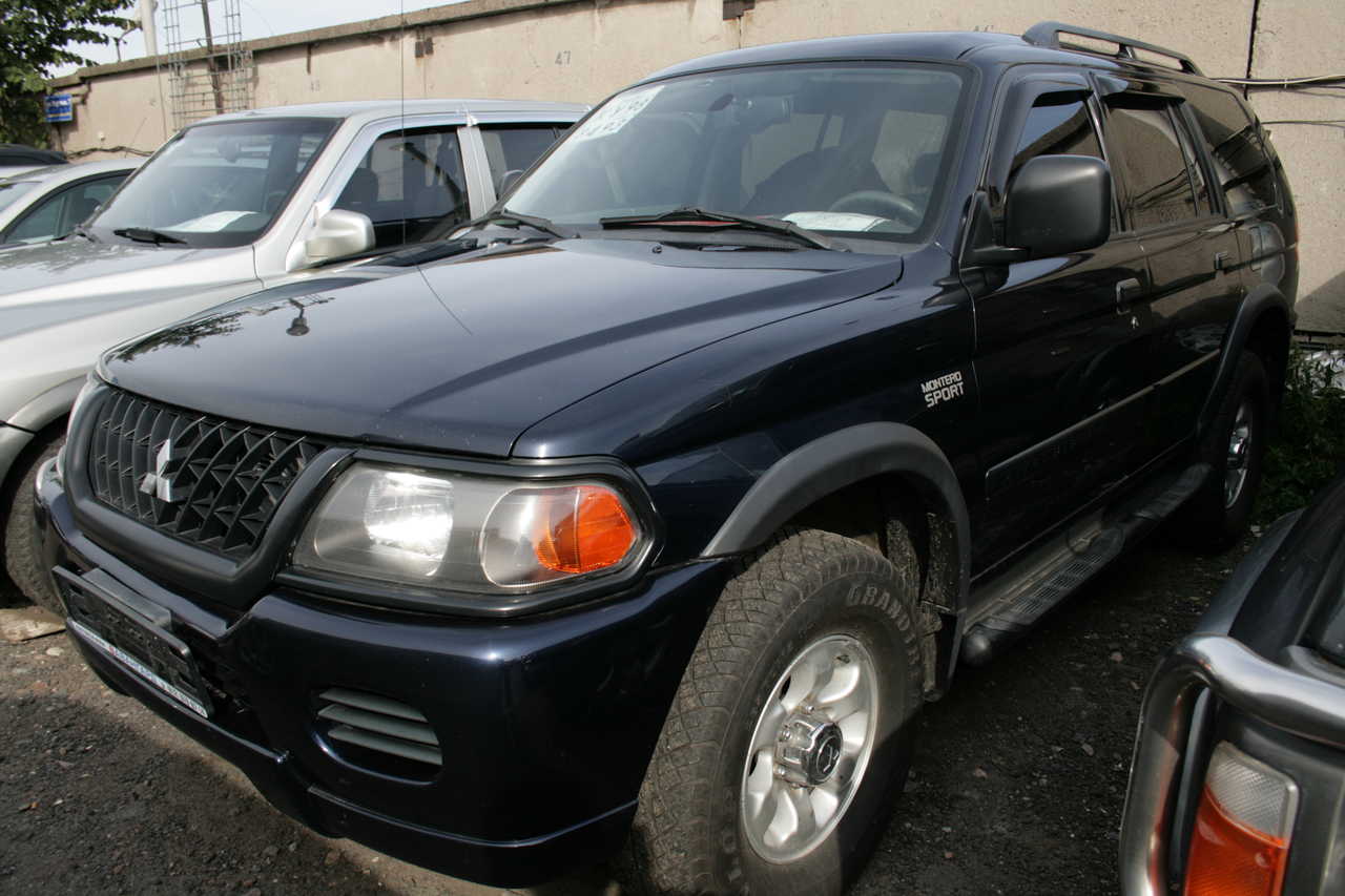 2003 Mitsubishi Montero Sport