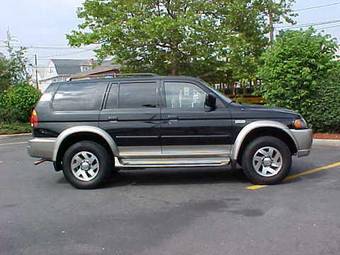 2003 Mitsubishi Montero Sport Wallpapers