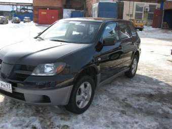 2002 Mitsubishi Outlander Images