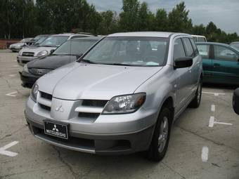 2002 Mitsubishi Outlander Pictures