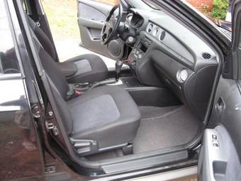 2002 Mitsubishi Outlander Photos