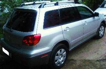 2002 Mitsubishi Outlander Pics