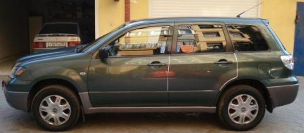 2003 Mitsubishi Outlander