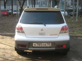 2003 Outlander