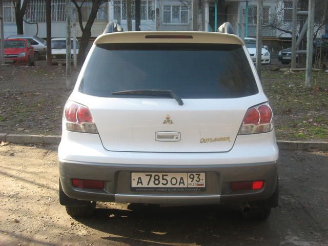 2003 Mitsubishi Outlander