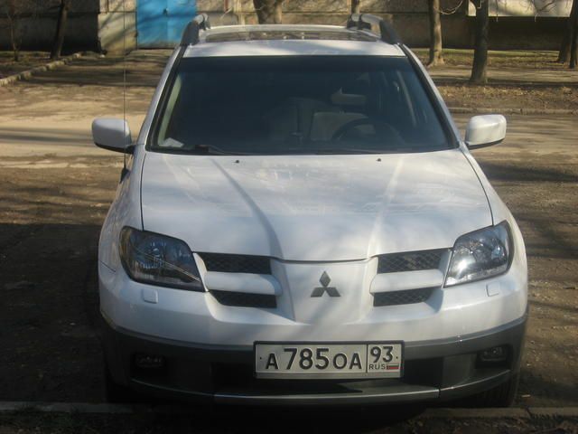2003 Mitsubishi Outlander