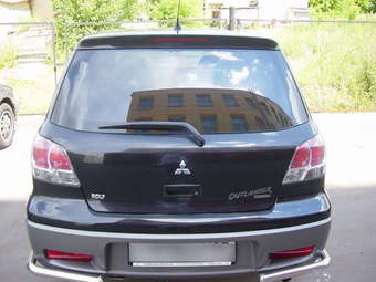 2003 Mitsubishi Outlander Pictures