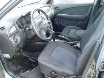 2003 Mitsubishi Outlander Pictures