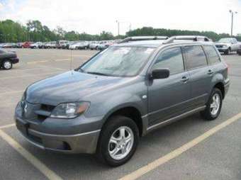 2003 Mitsubishi Outlander Pics
