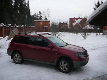2003 Mitsubishi Outlander Pictures