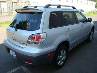 2003 Mitsubishi Outlander Pictures