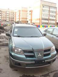 2003 Mitsubishi Outlander Pictures