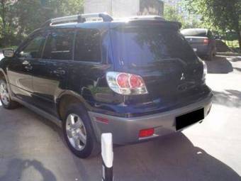 2003 Mitsubishi Outlander Pictures