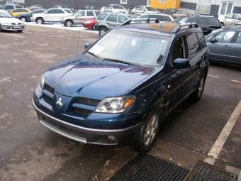 2003 Mitsubishi Outlander Pictures