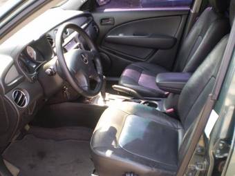 2003 Mitsubishi Outlander Photos