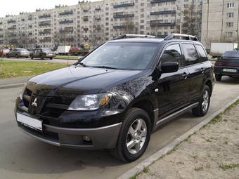 2003 Mitsubishi Outlander Pictures