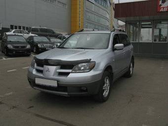 2003 Mitsubishi Outlander Pictures