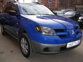 2003 Mitsubishi Outlander Images