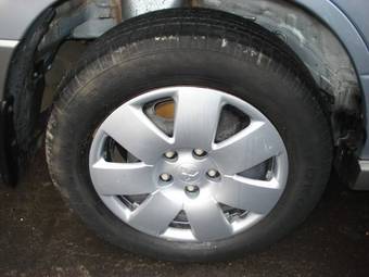 2003 Mitsubishi Outlander Pics