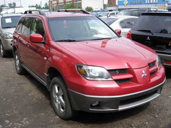 2003 Mitsubishi Outlander Pictures