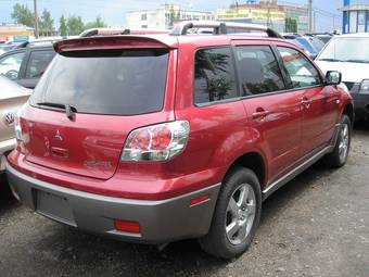 2003 Mitsubishi Outlander Pictures