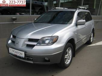2003 Mitsubishi Outlander Pictures